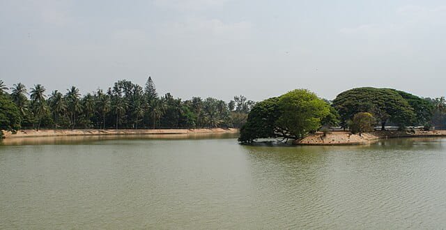 lake near the central section 